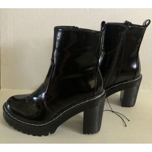 Forever 21 Chelsea Boots‎ Womens Size 8 Faux Leather Black w/ Zipper Chunky Heel